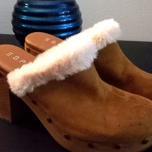 ESPRIT Clog Fur Sandals
